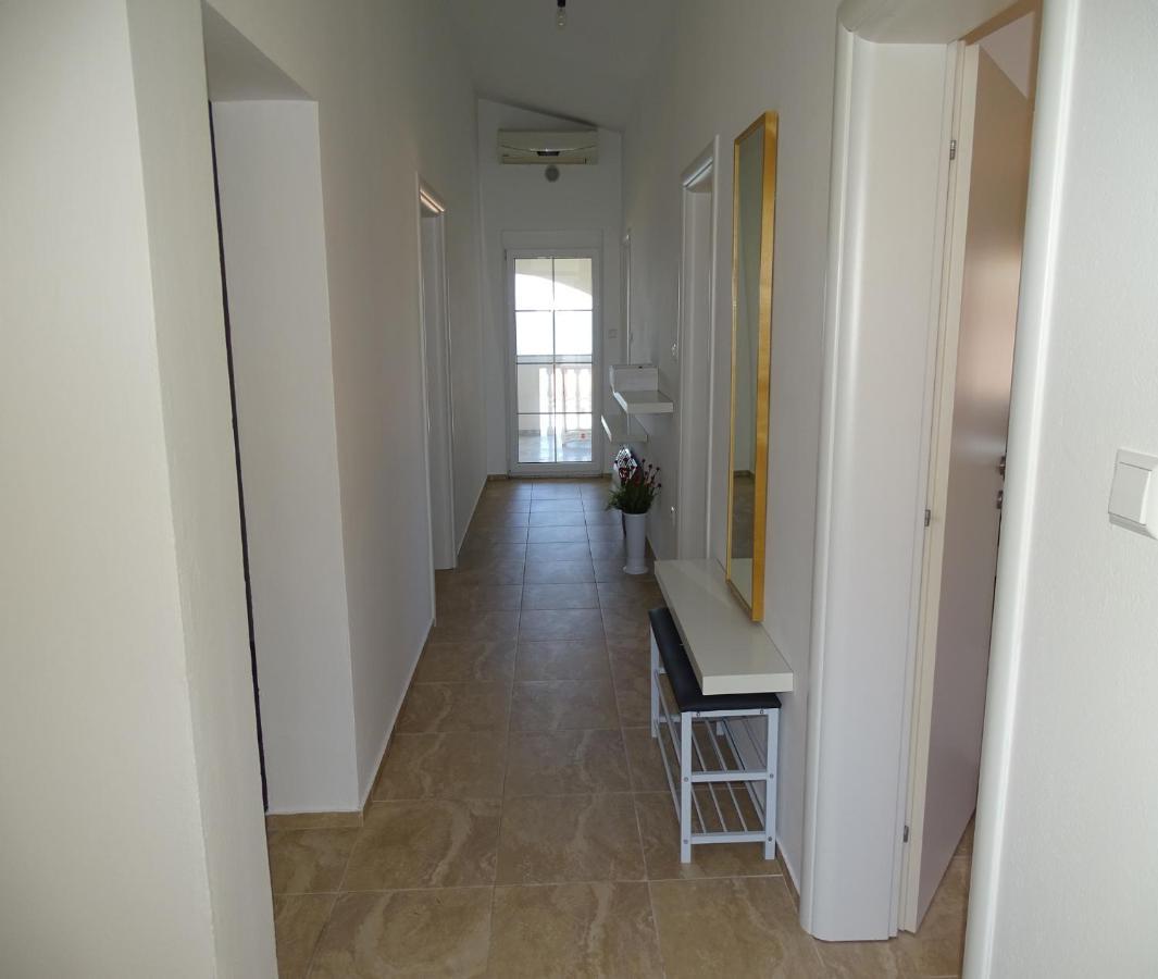 Apartmani David Vir Exteriör bild