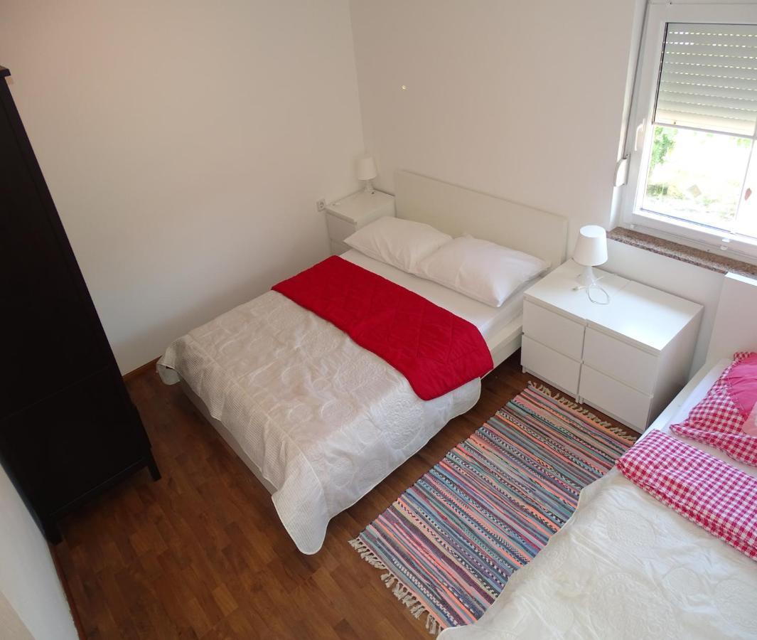 Apartmani David Vir Exteriör bild
