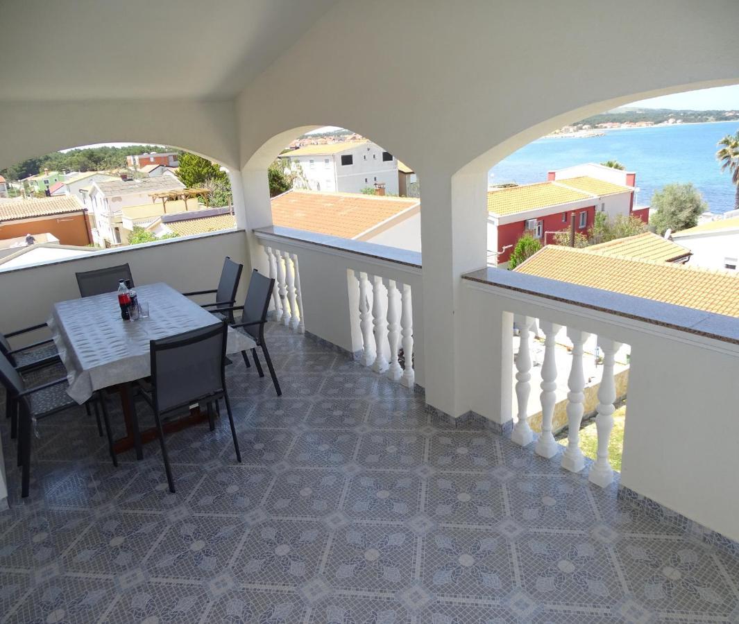 Apartmani David Vir Exteriör bild